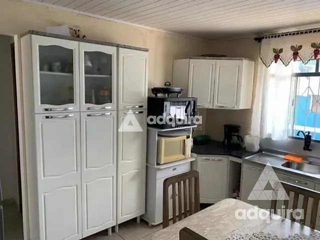 Casa com 462m² 2 quartos e 2 banheiros, à venda, no bairro Contorno em Ponta Grossa