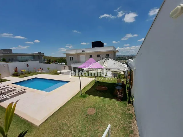 Casa com 900m² 5 quartos e 6 banheiros, à venda, no bairro Urbanova em São José dos Campos