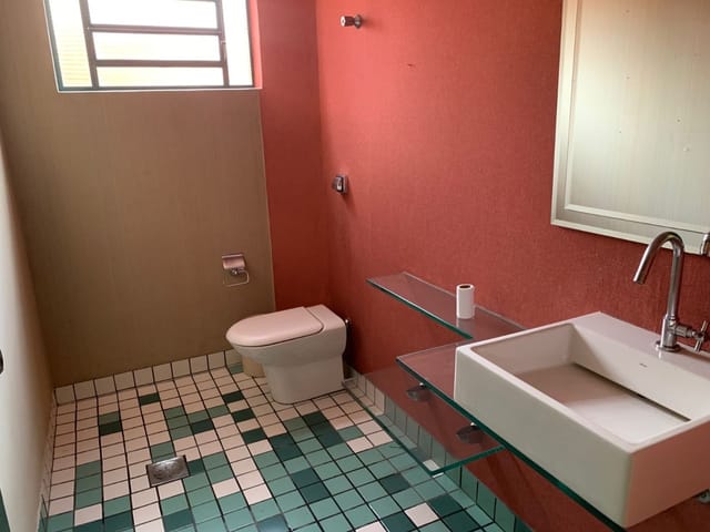 Casa com 350m² 4 quartos e 3 banheiros, à venda, no bairro Vila Madalena em São Paulo