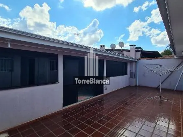 Casa com 276m² 3 quartos e 2 banheiros, à venda, no bairro Cará-Cará em Ponta Grossa