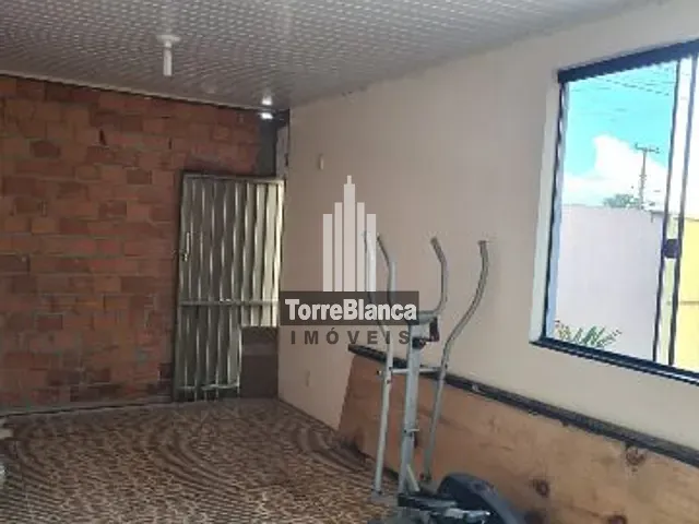Casa com 276m² 3 quartos e 2 banheiros, à venda, no bairro Cará-Cará em Ponta Grossa