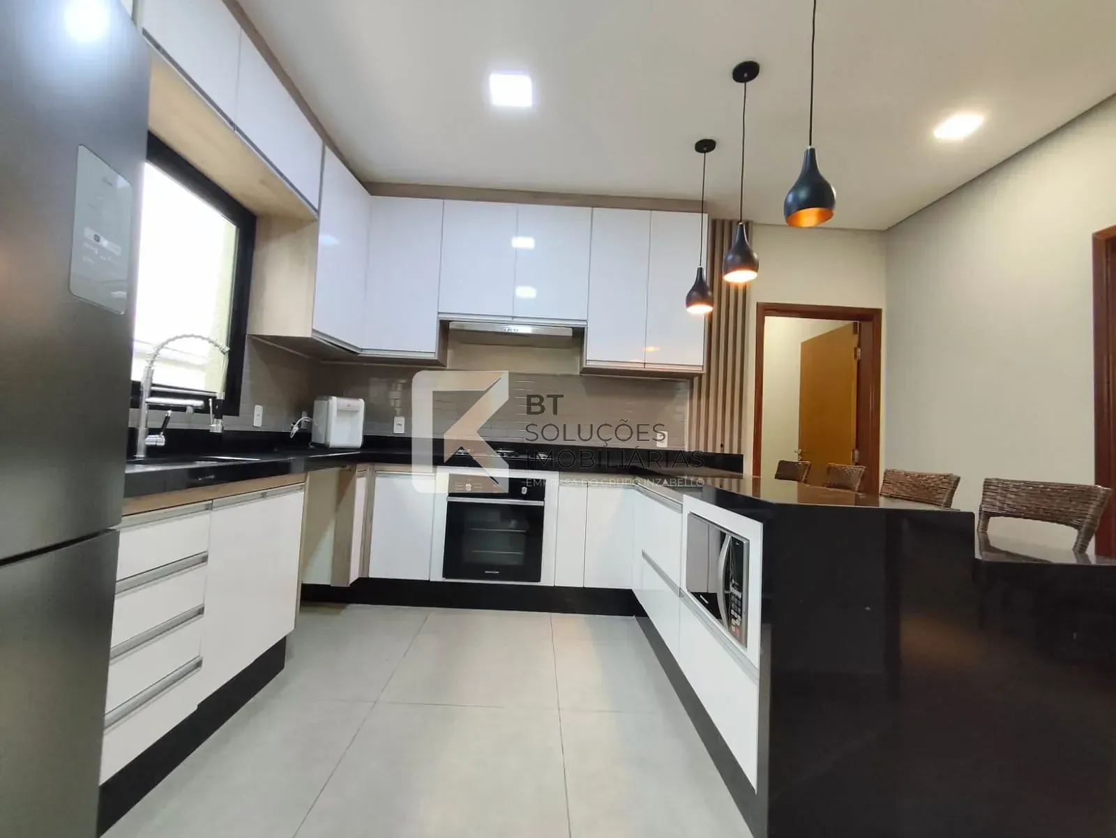 Casa, 3 quartos, 186 m² - Foto 6