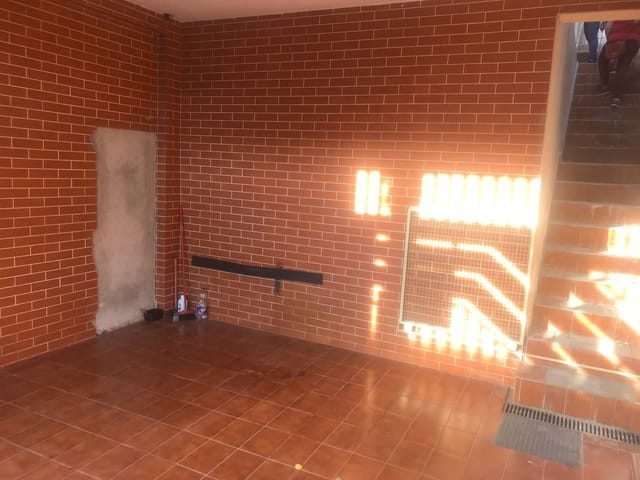 Casa com 150m² 2 quartos e 1 banheiro, para alugar, no bairro Ayrosa em Osasco