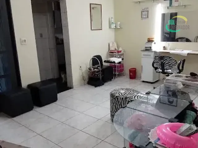Casa com 250m² 3 quartos e 2 banheiros, à venda, no bairro Parque Valença I em Campinas
