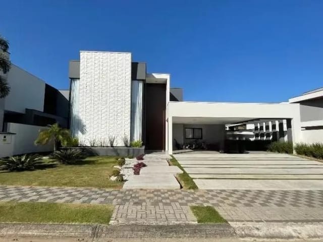 Casa com 760m² 5 quartos e 2 banheiros, à venda ou para alugar, no bairro Condomínio Reserva do Paratehy em São José dos Campos