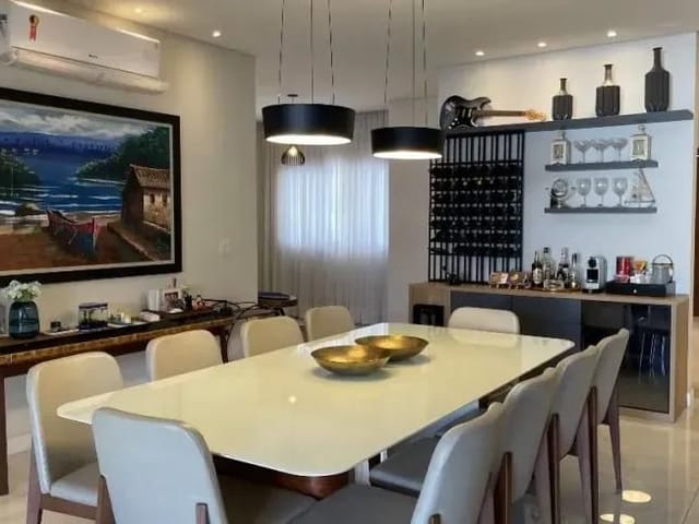 Casa com 760m² 5 quartos e 2 banheiros, à venda ou para alugar, no bairro Condomínio Reserva do Paratehy em São José dos Campos