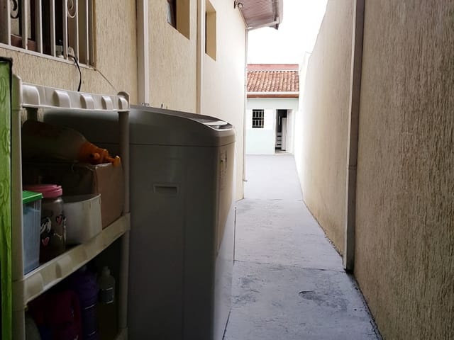 Casa 2 quartos e 2 banheiros, à venda, no bairro Parque Senhor do Bonfim em Taubaté