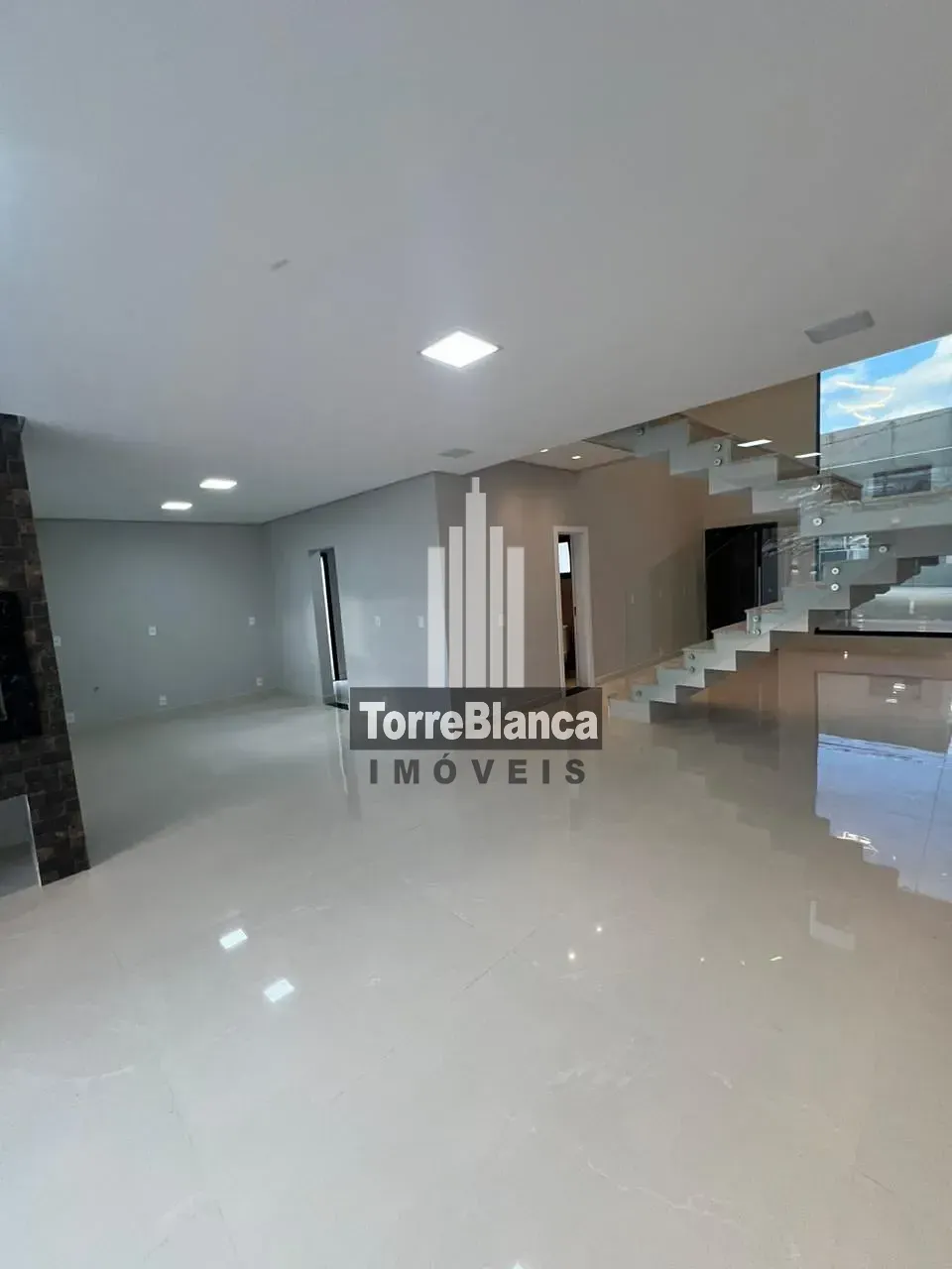 Casa, 3 quartos, 195 m² - Foto 2