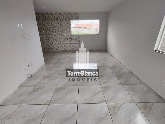 Casa com 300m² 2 quartos e 1 banheiro, à venda, no bairro Cará-Cará em Ponta Grossa