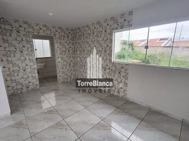 Casa com 300m² 2 quartos e 1 banheiro, à venda, no bairro Cará-Cará em Ponta Grossa
