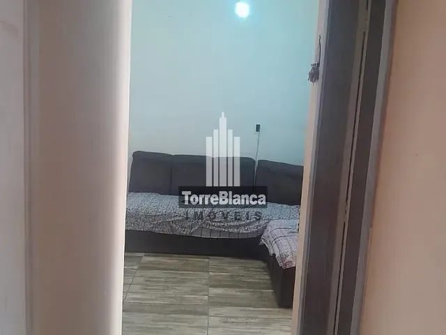 Casa com 82m² 2 quartos e 1 banheiro, à venda, no bairro Uvaranas em Ponta Grossa
