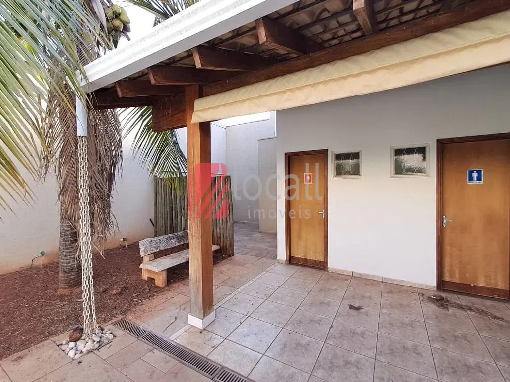 Casa com 1 quarto para aluguel, 460m² — foto 33 de 47