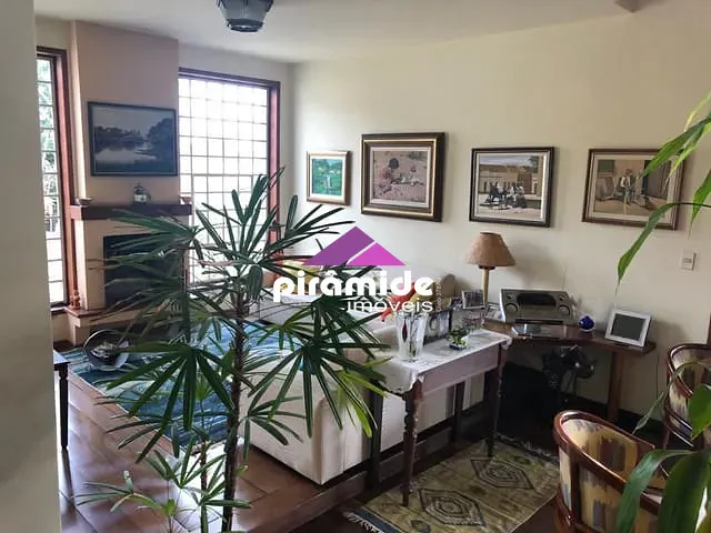 Casa com 400m² 3 quartos e 6 banheiros, à venda, no bairro Jardim Esplanada em São José dos Campos