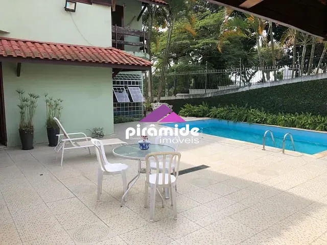 Casa com 400m² 3 quartos e 6 banheiros, à venda, no bairro Jardim Esplanada em São José dos Campos