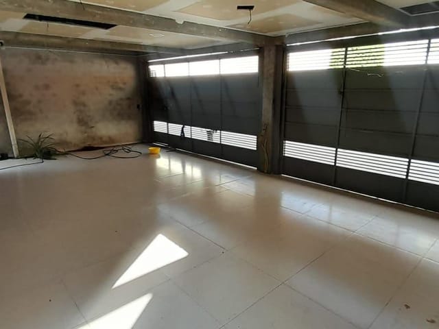 Casa com 380m² 4 quartos e 1 banheiro, à venda, no bairro Jardim Paraíso em Barueri