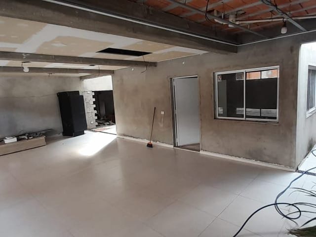 Casa com 380m² 4 quartos e 1 banheiro, à venda, no bairro Jardim Paraíso em Barueri