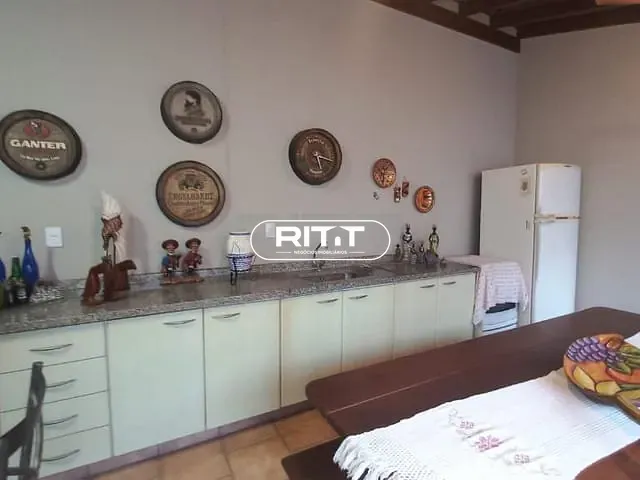 Casa com 350m² 3 quartos e 5 banheiros, à venda, no bairro Parque Alto Taquaral em Campinas