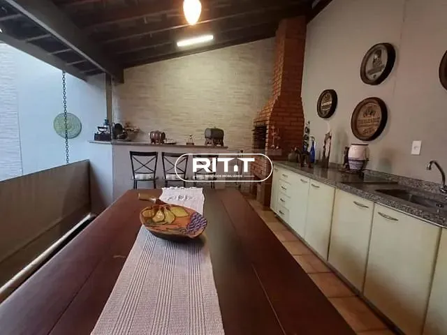 Casa com 350m² 3 quartos e 5 banheiros, à venda, no bairro Parque Alto Taquaral em Campinas