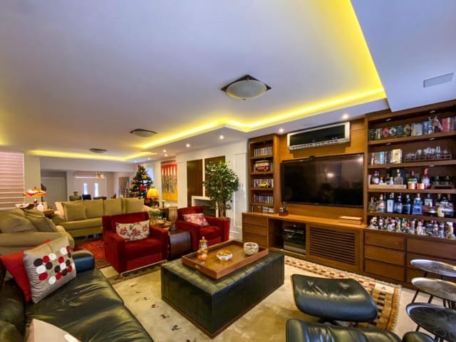 Casa com 606m² 4 quartos e 6 banheiros, à venda, no bairro Alphaville Residencial Dois em Barueri