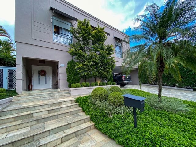 Casa com 606m² 4 quartos e 6 banheiros, à venda, no bairro Alphaville Residencial Dois em Barueri