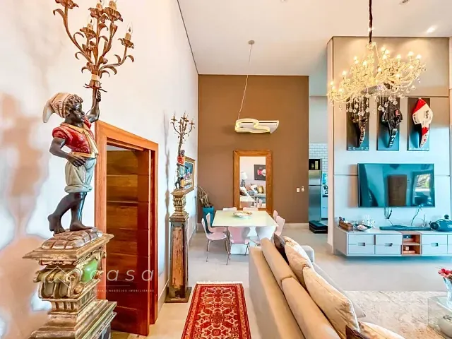 Casa com 1300m² 5 quartos e 7 banheiros, à venda, no bairro Centro em Igaratá