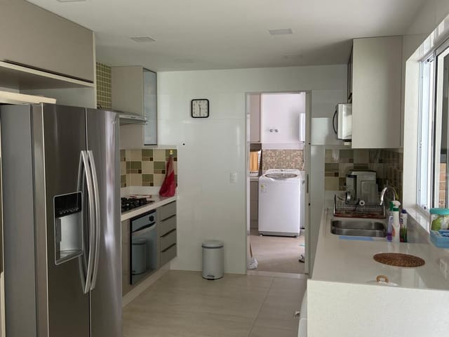 Casa 3 quartos e 5 banheiros, para alugar, no bairro Valparaíso em Petrópolis