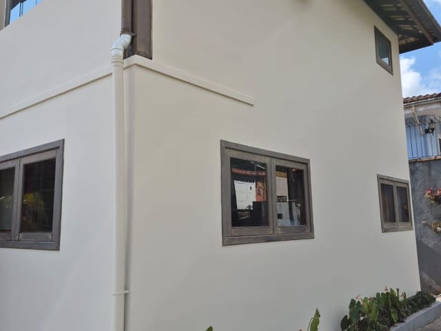 Casa 3 quartos e 3 banheiros, à venda ou para alugar, no bairro São Sebastião em Petrópolis