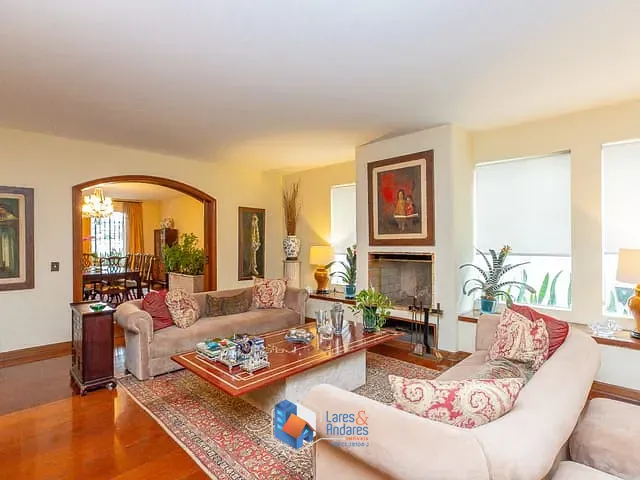 Casa com 641m² 4 quartos e 7 banheiros, à venda, no bairro Jardim Leonor em São Paulo