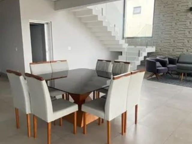 Casa com 600m² 3 quartos e 4 banheiros, à venda ou para alugar, no bairro Condomínio Residencial Colinas do Paratehy em São José dos Campos