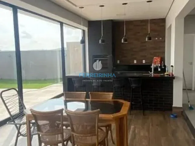 Casa com 600m² 3 quartos e 4 banheiros, à venda ou para alugar, no bairro Condomínio Residencial Colinas do Paratehy em São José dos Campos