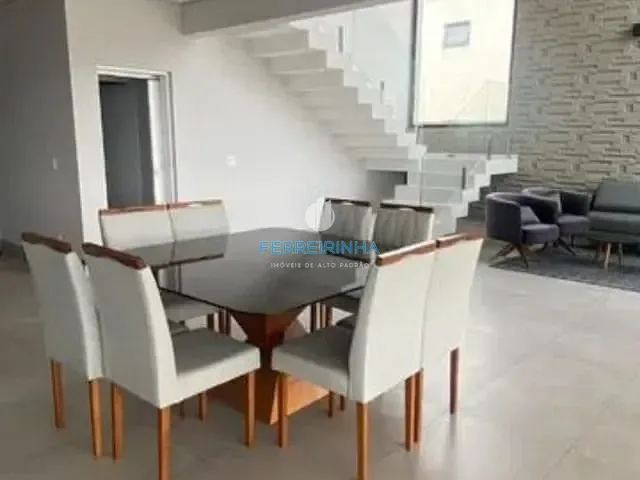 Casa com 600m² 3 quartos e 4 banheiros, à venda ou para alugar, no bairro Condomínio Residencial Colinas do Paratehy em São José dos Campos