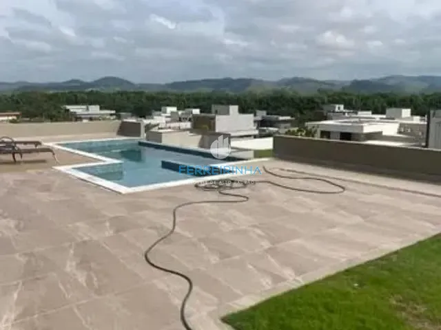 Casa com 600m² 3 quartos e 4 banheiros, à venda ou para alugar, no bairro Condomínio Residencial Colinas do Paratehy em São José dos Campos