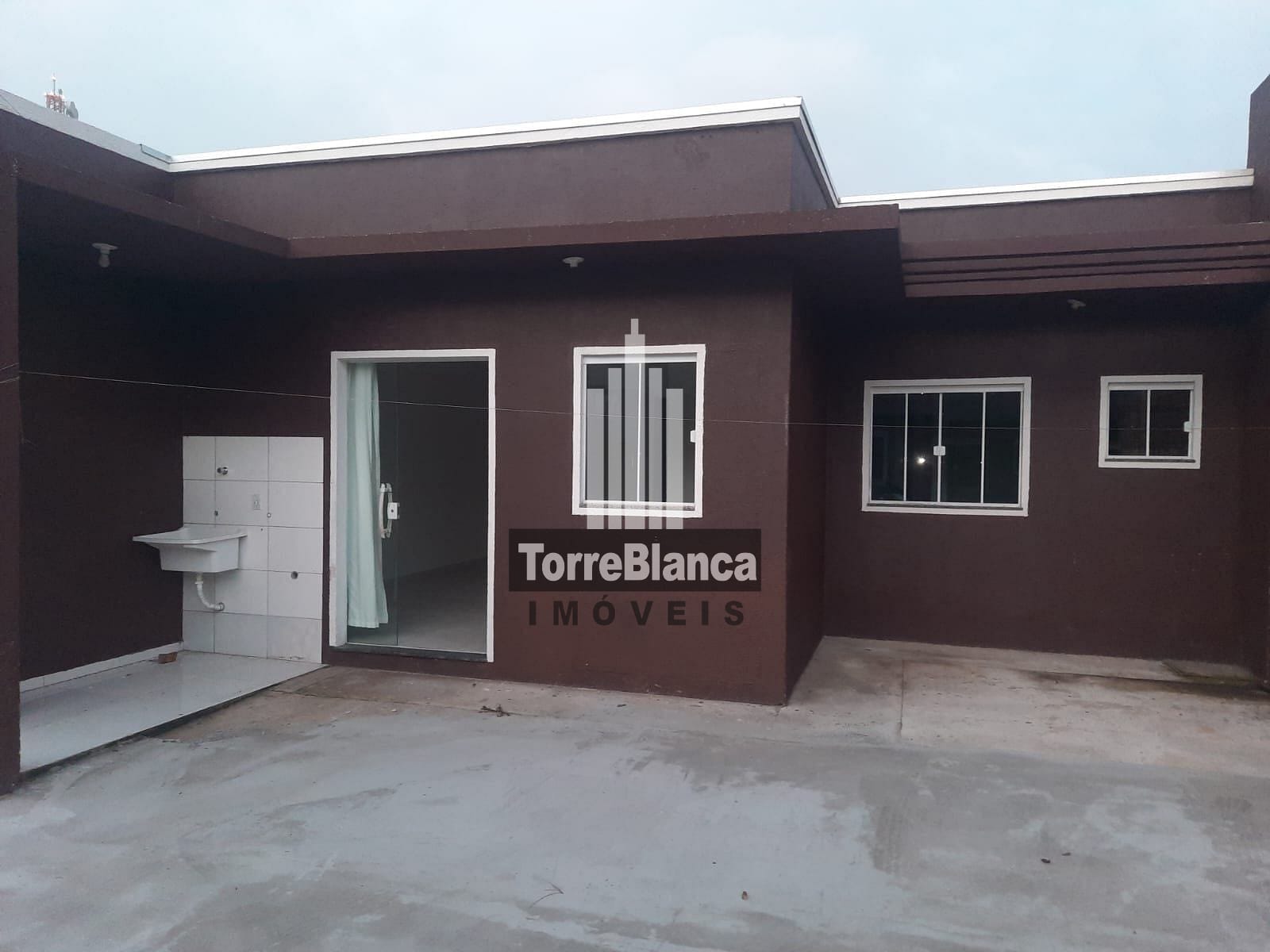 Casa à venda com 3 quartos, 70m² - Foto 1