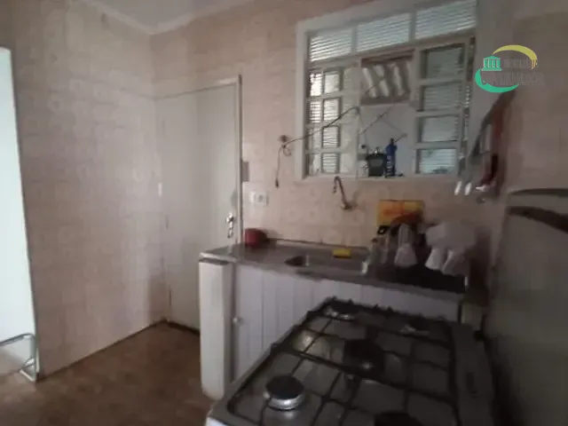 Casa com 300m² 2 quartos e 2 banheiros, à venda, no bairro Vila Manoel Ferreira em Campinas