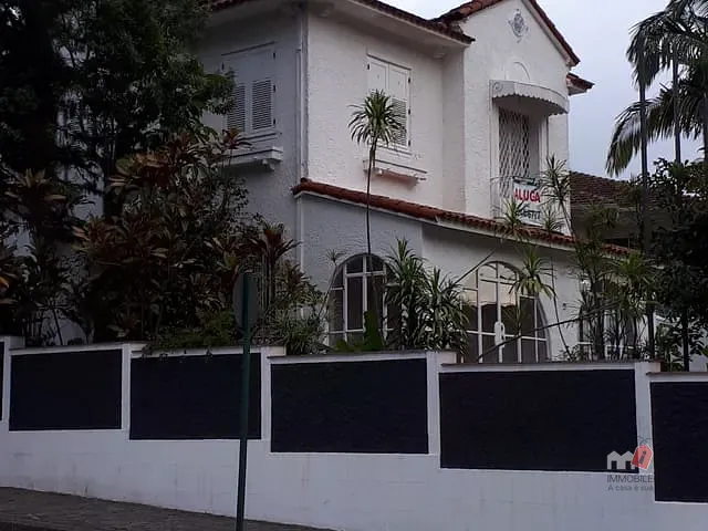 Casa para alugar, no bairro Centro em Petrópolis