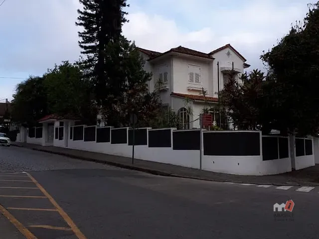 Casa para alugar, no bairro Centro em Petrópolis