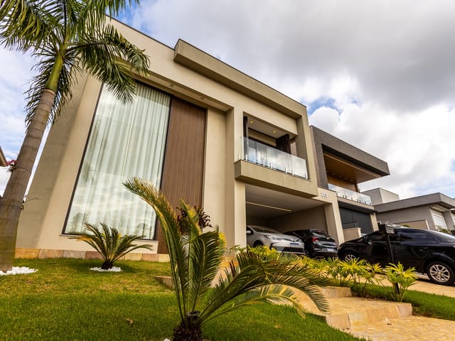 Casa com 441m² 4 quartos e 5 banheiros, à venda, no bairro Alphaville em Santana de Parnaíba