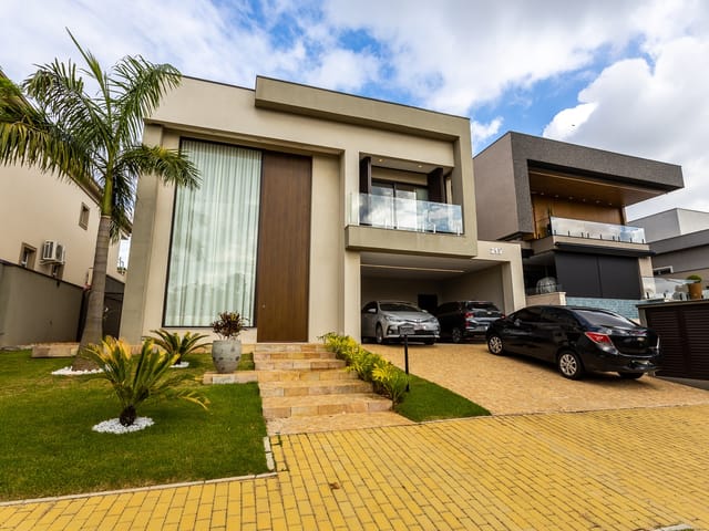 Casa com 441m² 4 quartos e 5 banheiros, à venda, no bairro Alphaville em Santana de Parnaíba