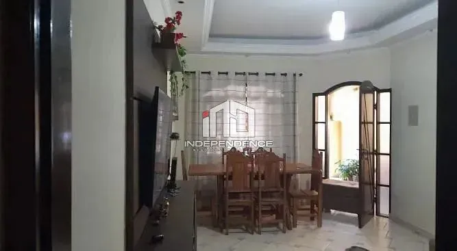 Casa, 3 quartos, 141 m² - Foto 1