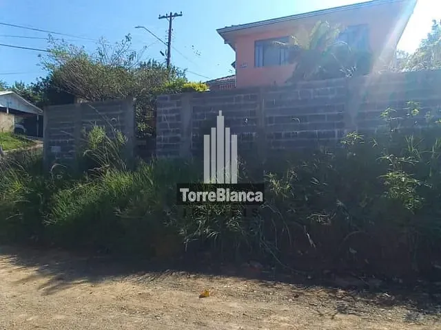 Casa com 462m² 2 quartos e 1 banheiro, à venda, no bairro Uvaranas em Ponta Grossa