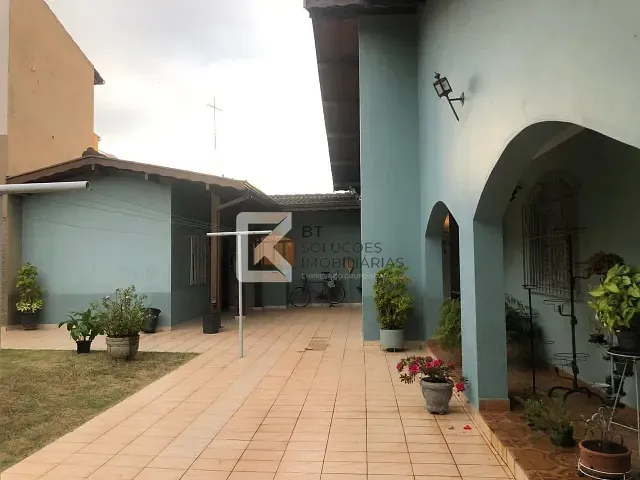 Casa 3 quartos e 3 banheiros, para alugar, no bairro Vila Almeida em Indaiatuba