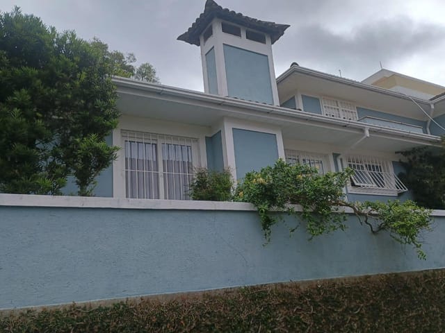 Casa com 440m², à venda, no bairro Valparaíso em Petrópolis