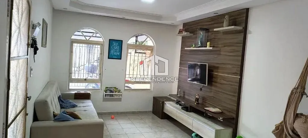 Casa, 4 quartos, 134 m² - Foto 1