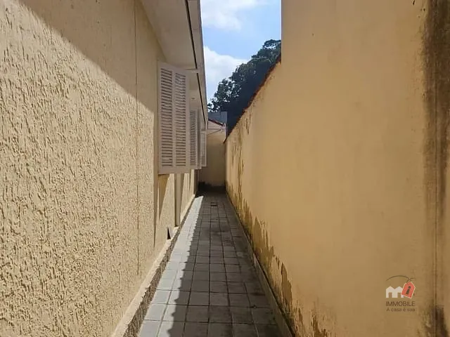 Casa com 325m² 5 quartos e 1 banheiro, à venda, no bairro Centro em Petrópolis