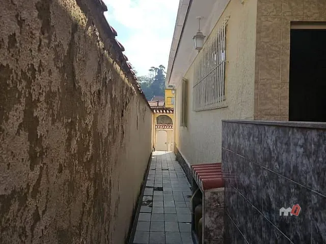 Casa com 325m² 5 quartos e 1 banheiro, à venda, no bairro Centro em Petrópolis