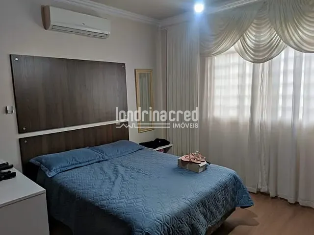 Casa com 304m² 3 quartos e 3 banheiros, à venda, no bairro Jardim Esperança em Cambé
