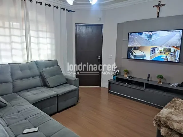Casa com 304m² 3 quartos e 3 banheiros, à venda, no bairro Jardim Esperança em Cambé