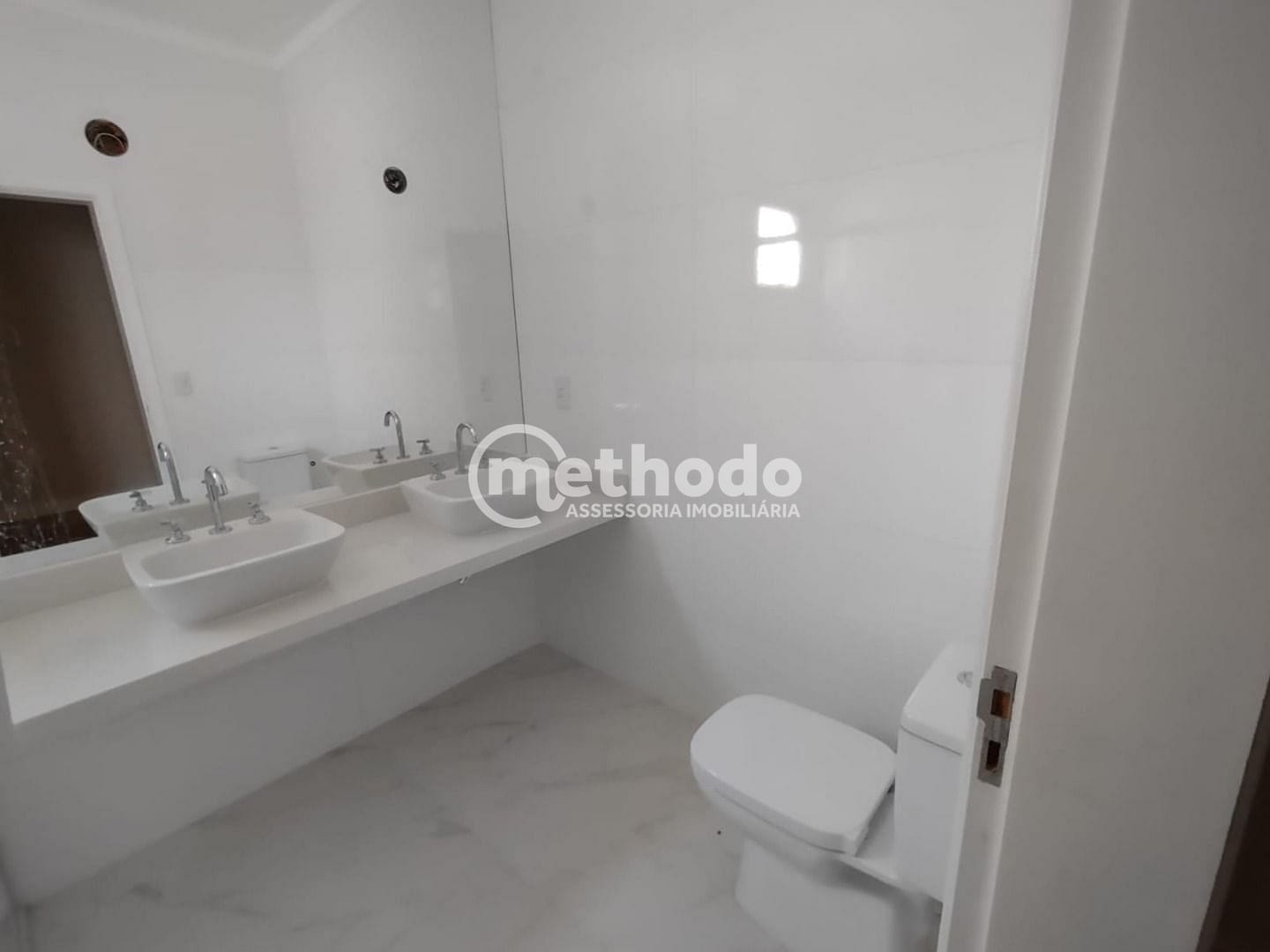 Casa, 4 quartos, 270 m² - Foto 25