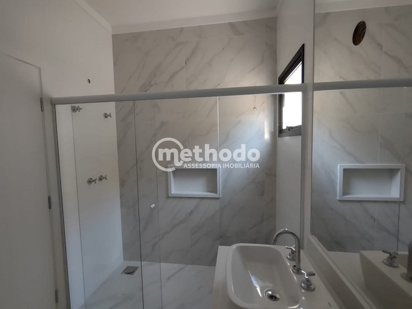 Casa, 4 quartos, 270 m² - Foto 26