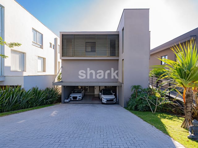 Casa com 490m² 4 quartos e 7 banheiros, à venda, no bairro Alphaville em Santana de Parnaíba